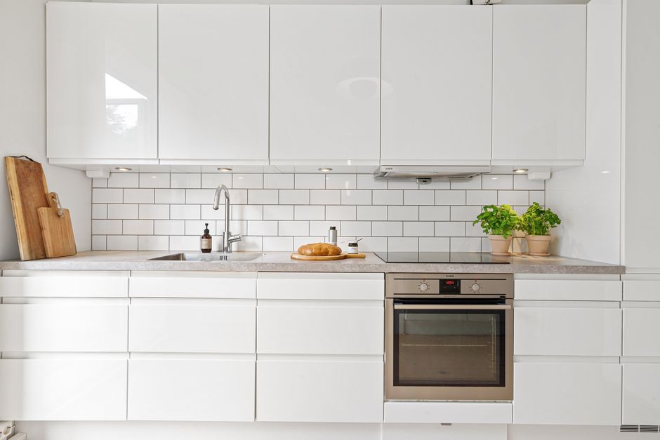 Minimalistische keukens: de kracht van leegte en functie